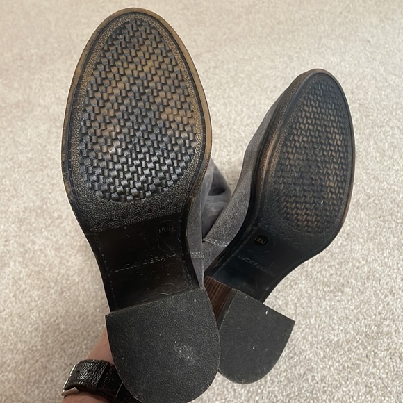 Grey leather boots - Picture 6 of 8